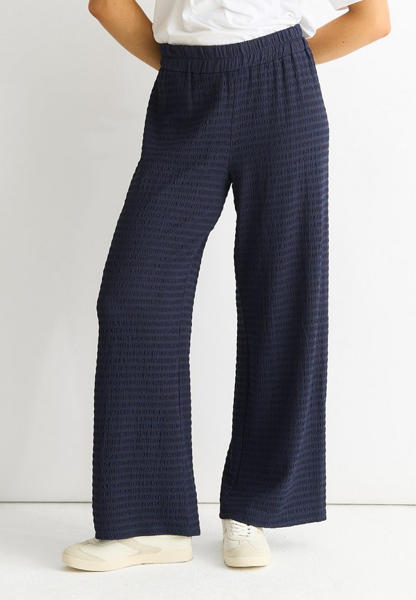 TEXTURED ELASTIC WAIST PULL ON - Stoffhose