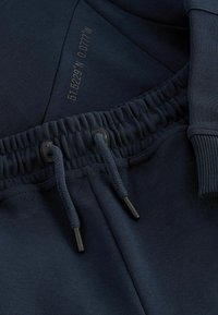 Next SET REGULAR FIT - Træningssæt - navy