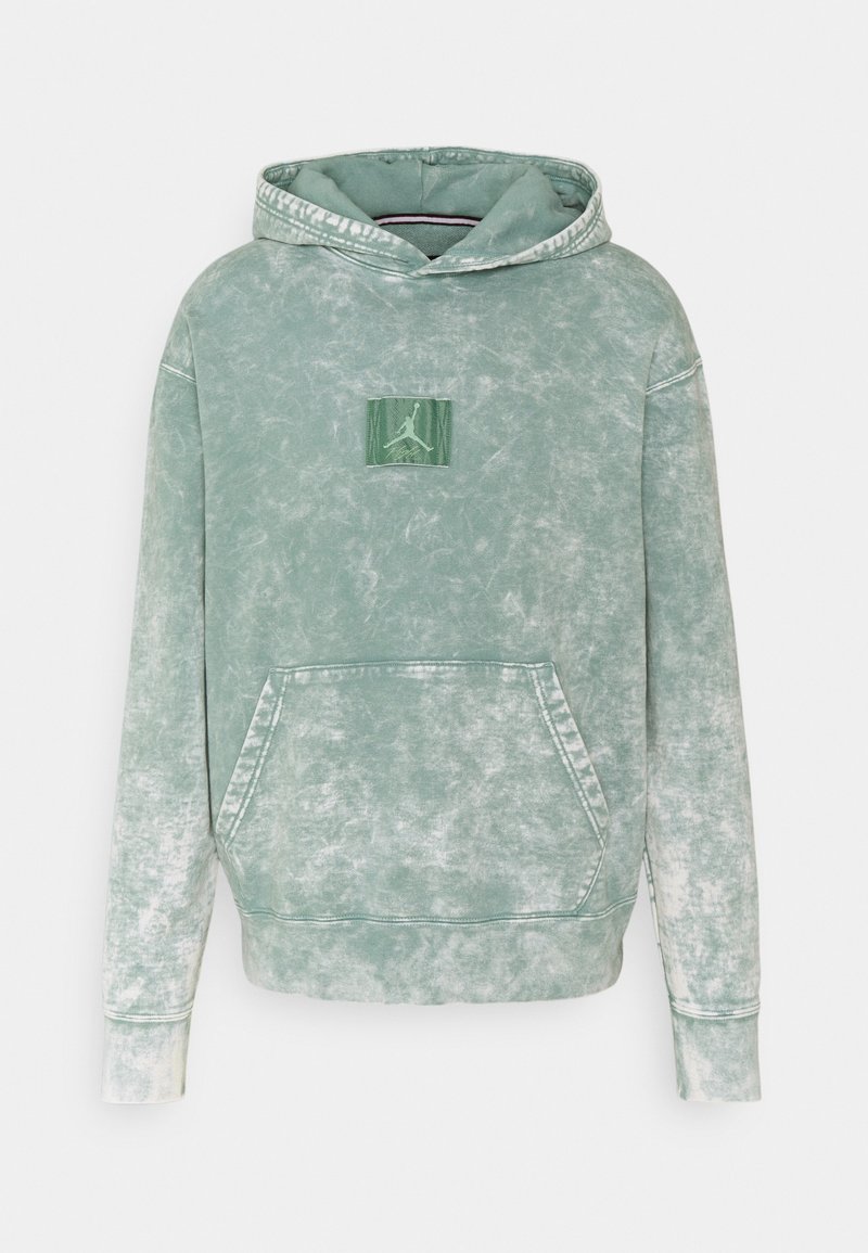 Sudadera verde con diseño de tie-dye, con bolsillo tipo canguro, capucha con cordón y parche de logo en el frente. Material de algodón con una textura suave y suave.