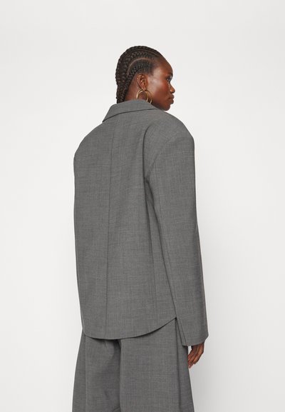 A.W.A.K.E. MODE OVERSIZED TOXEDO JACKET - Κοντό παλτό - grey