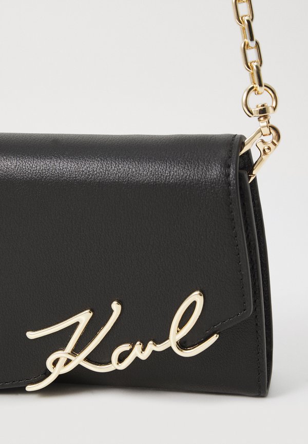 SIGNATURE WALLET - Clutch3