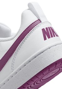 Nike Sportswear COURT BOROUGH LOW UNISEX - Sapatilhas - white hot fuchsia
