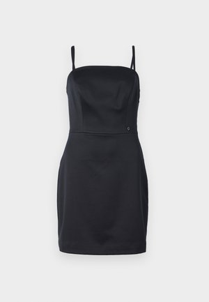 Crna haljina bez naramenica s uskim korzetom, glatkim materijalom i ravnim rubom. Ima mali akcent logotipa blizu struka.