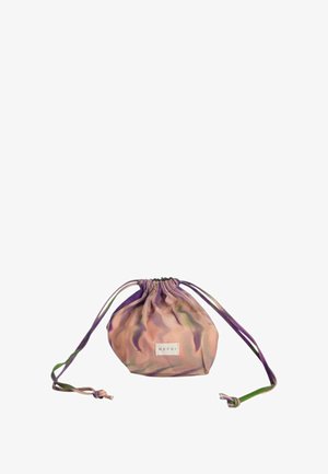 Me Fui, Beauty case - purple