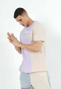 Sixth June TRICOLOR - T-shirt con stampa - muticolor