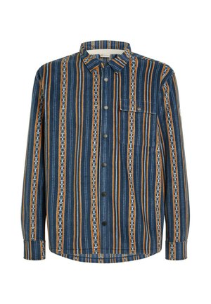 Modra srajca na gumbke z navpičnimi črtami, ki vsebuje oranžne in bele vzorce, prsni žep in zaobljeno spodnjo rob. Iz mehke tkanine.