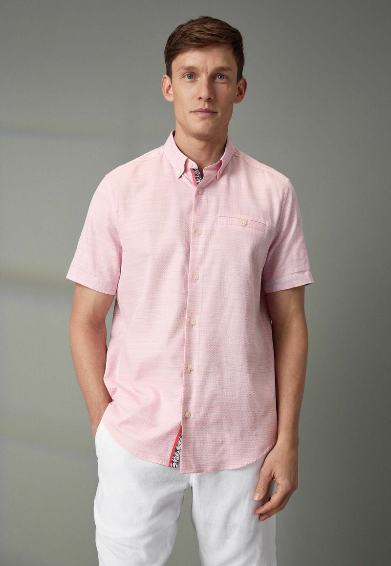Next TEXTURED SHORT SLEEVE  - REGULAR FIT - Skjorter - pink