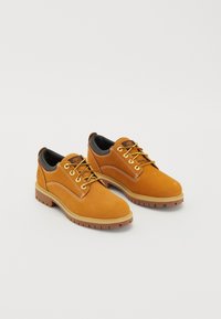 HERITAGE LACE UP SHOE  - Paeltega jalanõud - wheat