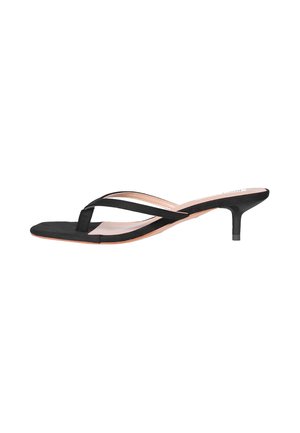 Sandalo infradito nero con tacco basso kitten e cinturini sottili, punta aperta e soletta chiara.