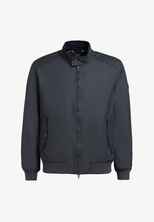 Marineblauw bomberjack met ritssluiting aan de voorkant, kraag met drukknoop, twee voorzakken met klep, geribbelde boorden en zoom.