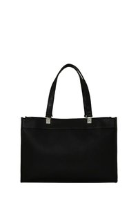 Bolso tote de cuero negro con superficie texturizada, dos asas resistentes y acentos de hardware en tono plateado en la parte superior para el cierre.