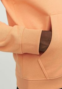 Jack & Jones Jersey con capucha - tangerine