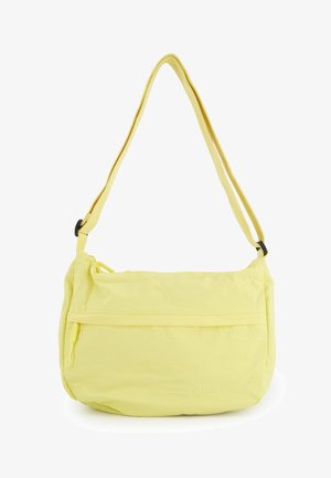 Gele schoudertas met verstelbare band, voorzak met ritssluiting en subtiel reliëflogo "Venezia" aan de rechteronderkant.