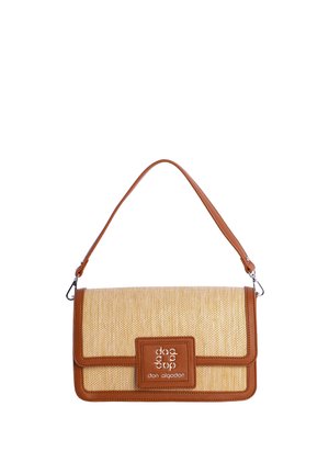 Bolso rectangular beige tejido con borde de cuero marrón, correa de un solo hombro y logo "don algodon" en el cierre de solapa frontal.