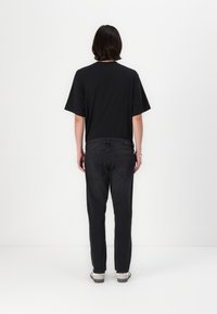 Only & Sons ONSWEFT BOX - Blugi drepți - washed black