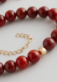 Next SEMI PRECIOUS - Náhrdelník - red