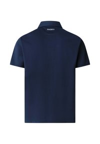 Camiseta polo de manga corta azul marino con cuello y logo "HACKETT" bordado en blanco en la parte superior de la espalda.