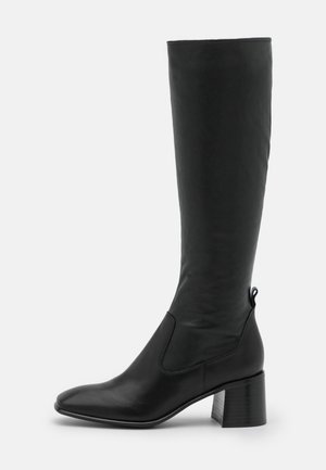 Boots - black