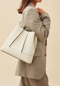 Isabel Bernard Handtas - beige