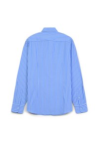 Himmelblau gestreiftes Langarmhemd mit Kentkragen, Knopfmanschetten und abgerundetem Saum. Vertikale Streifen sind gleichmäßig angeordnet.