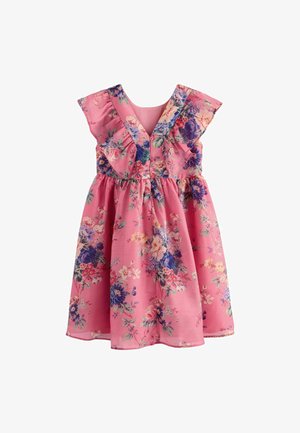 Rózsaszín virágmintás ruha; színes virágokkal és ráncolt derékkal rendelkezik. Arany gombdísz a botanikai mintával. Sima szövet.