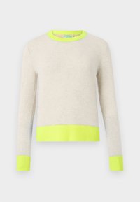 Beżowy sweter z długim rękawem z neonowożółtym ściągaczem przy dekolcie, mankietach i dolnym wykończeniu, gładki design, widok z przodu.