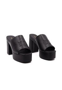 Roccobarocco Korolliset pistokkaat - black