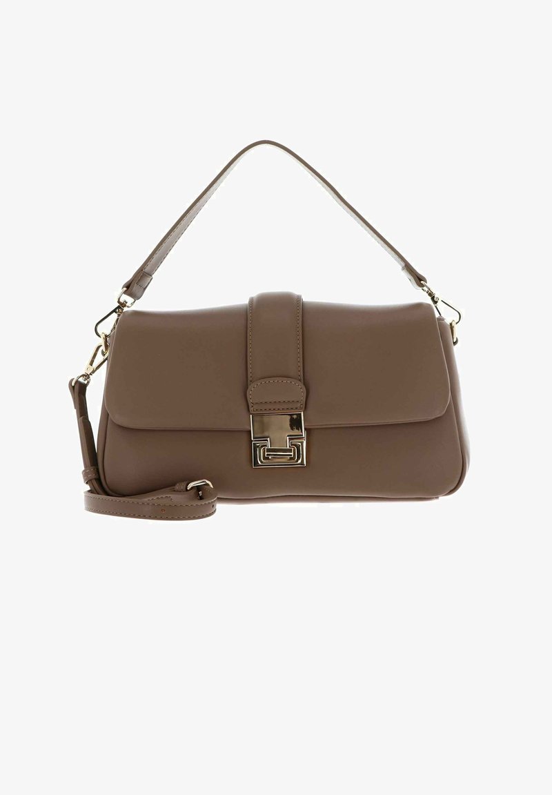 Sac à main en similicuir marron avec fermeture à rabat, quincaillerie dorée et bandoulière amovible. Texture lisse, forme rectangulaire élégante.