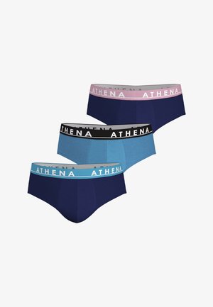 Trois slips pour hommes en bleu marine et bleu clair avec des ceintures contrastantes : un noir avec "ATHENA" en blanc, un gris clair, un rose.