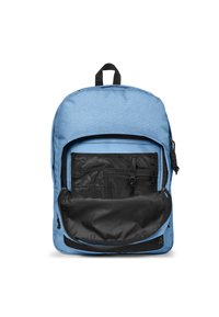 Zaino di colore azzurro chiaro con un'esterno liscio, una tasca frontale con sezioni in rete nera e un grande scomparto nero nella parte inferiore.