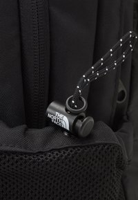 The North Face BOZER BACKPACK UNISEX - Sac à dos - black