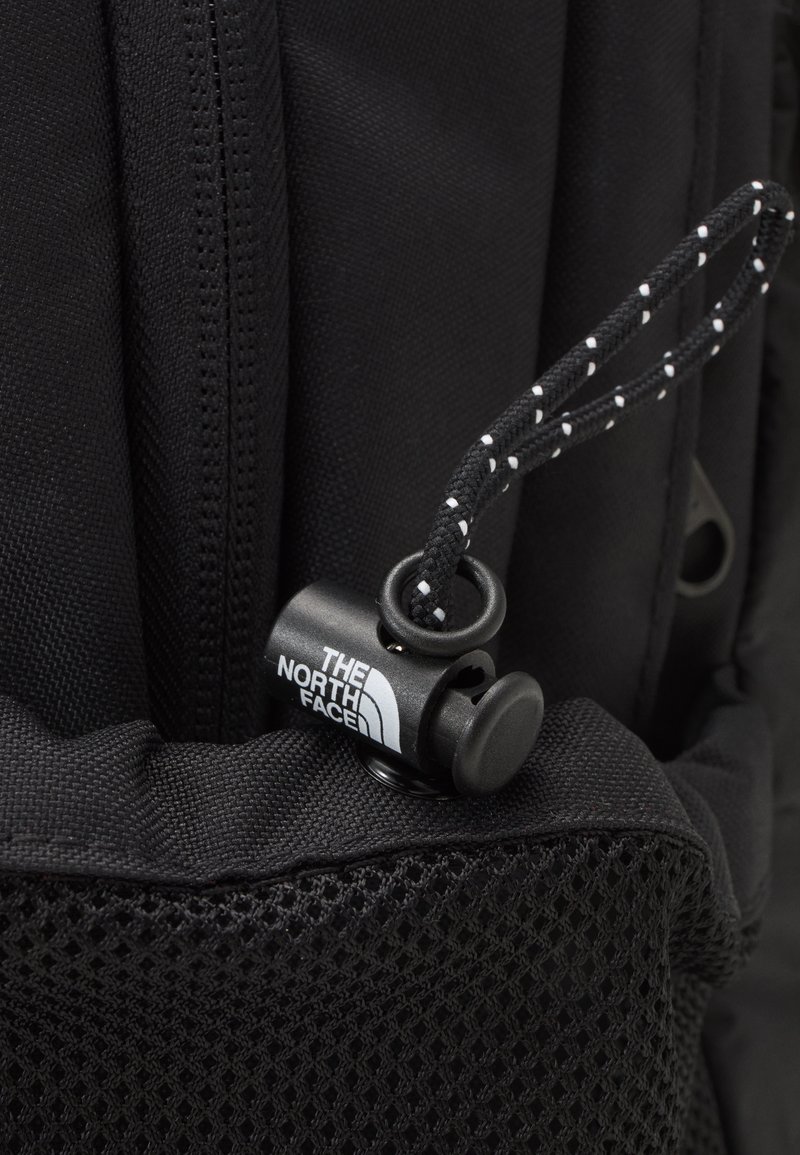 Herren Umhängetaschen | The North Face BOZER BACKPACK UNISEX Tagesrucksack black/schwarz - FY49264 Herren Umhängetaschen | The North Face BOZER BACKPACK UNISEX Tagesrucksack black/schwarz - FY49264