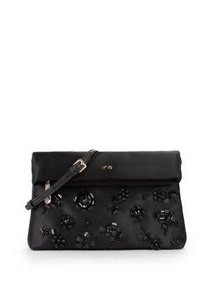 Borsa clutch nera con patta pieghevole, tracolla regolabile e decorazioni floreali nere con perline sul davanti. Logo e cursore della cerniera color oro.