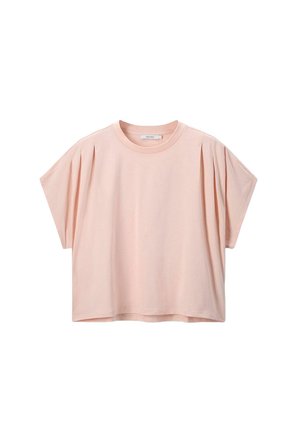 T-shirt à manches courtes, rose pâle, fabriqué en matière douce avec une coupe ample, présentant des détails plissés sur les épaules et un col rond.