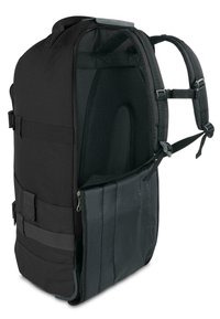 Schwarzer Rucksack mit gepolstertem Rücken, verstellbaren Trägern, mehreren Fächern und einem glatten Reißverschluss. Hergestellt aus strapazierfähigem Material.