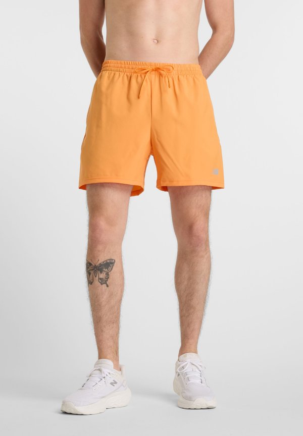 ESSENTIALS - Kurze Sporthose - sizzle