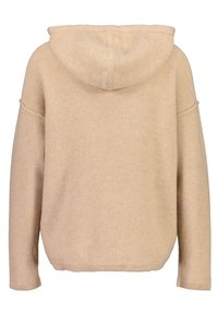 Beżowy sweter z kapturem o luźnym kroju, wykonany z miękkiego materiału dzianinowego. Posiada długie rękawy oraz prosty, nieozdobiony wzór z tyłu.