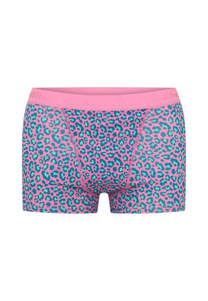 Pinke Boxershorts mit blau-grünem Leopardenmuster und einem einfarbigen pinken Bund mit dezentem Branding.