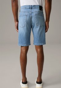 Strellson ROBY - Shorts di jeans - hellbau