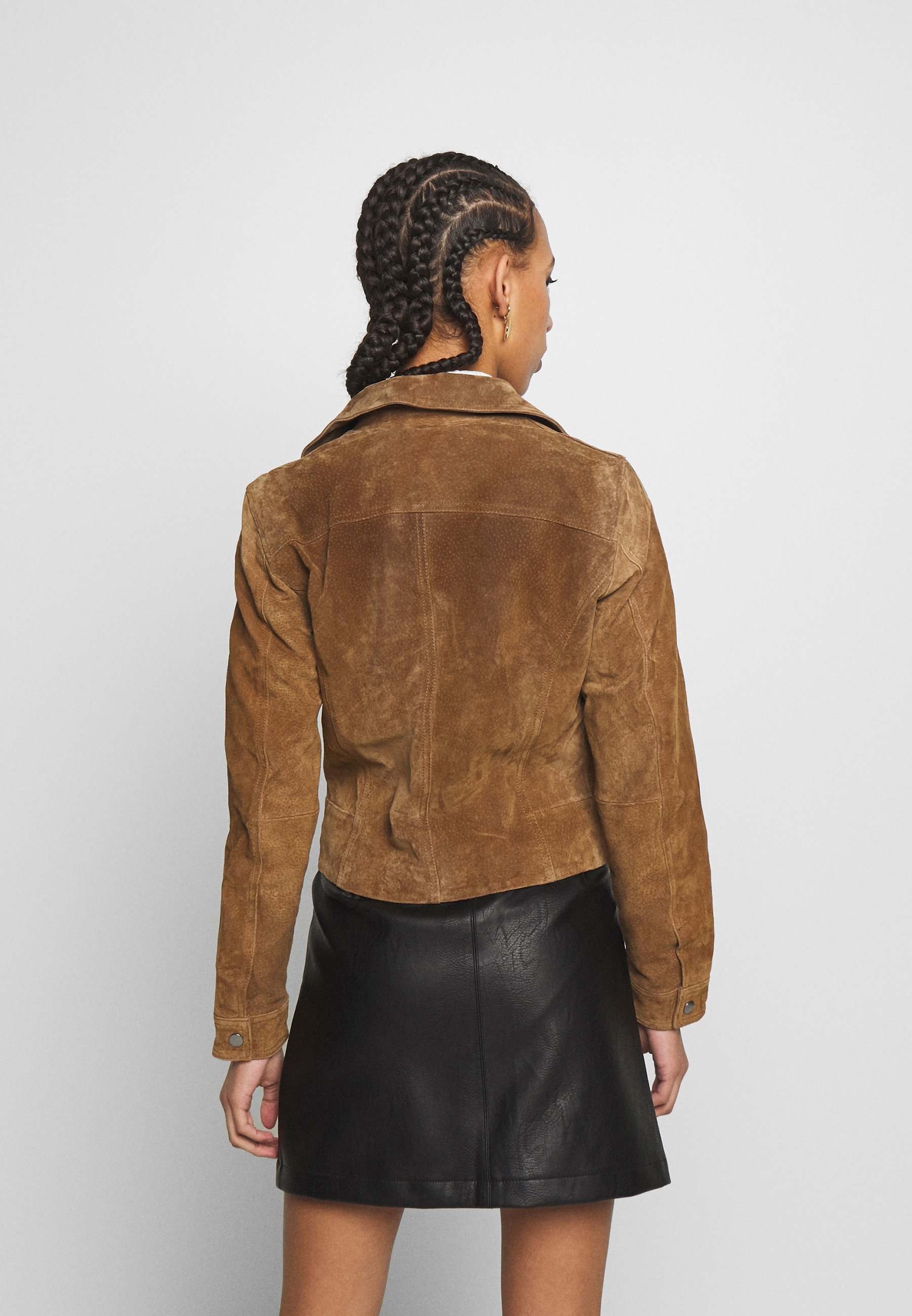 Pieces PCANA SUEDE JACKET Skinnjacka cognac Zalando.se Pieces PCANA SUEDE JACKET Skinnjacka cognac Zalando.se