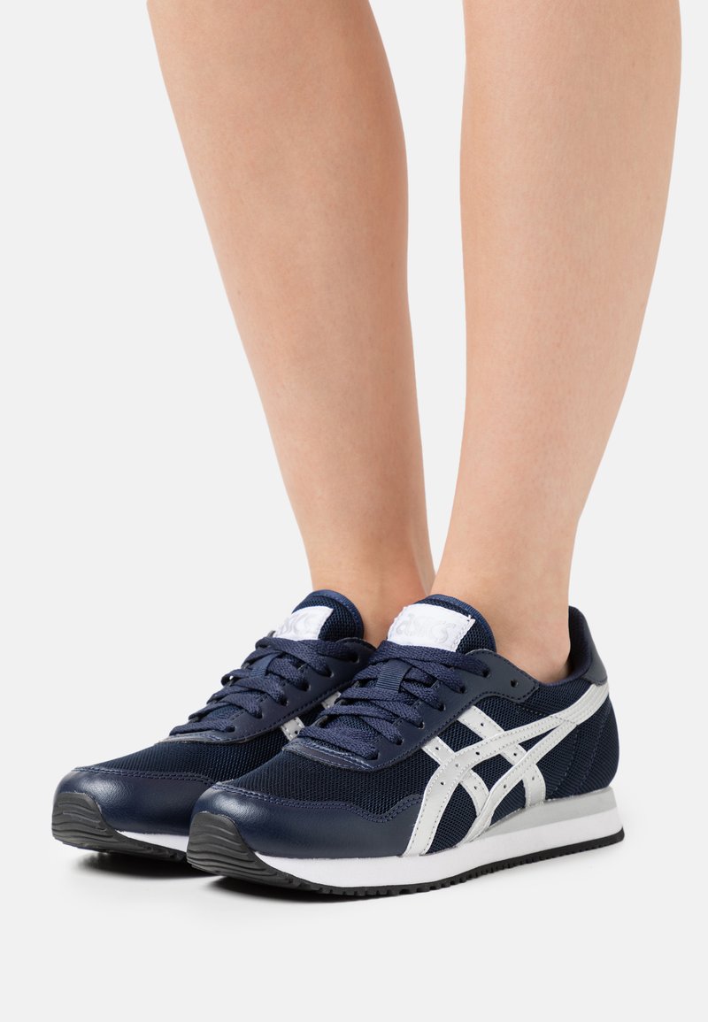 asics tiger runner midnight
