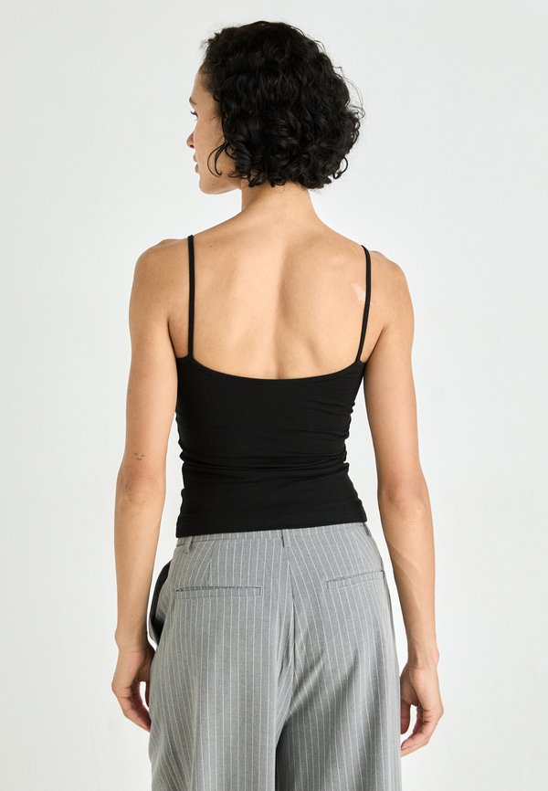 V NECK SINGLET - Top2