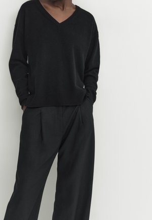 Pullover - black