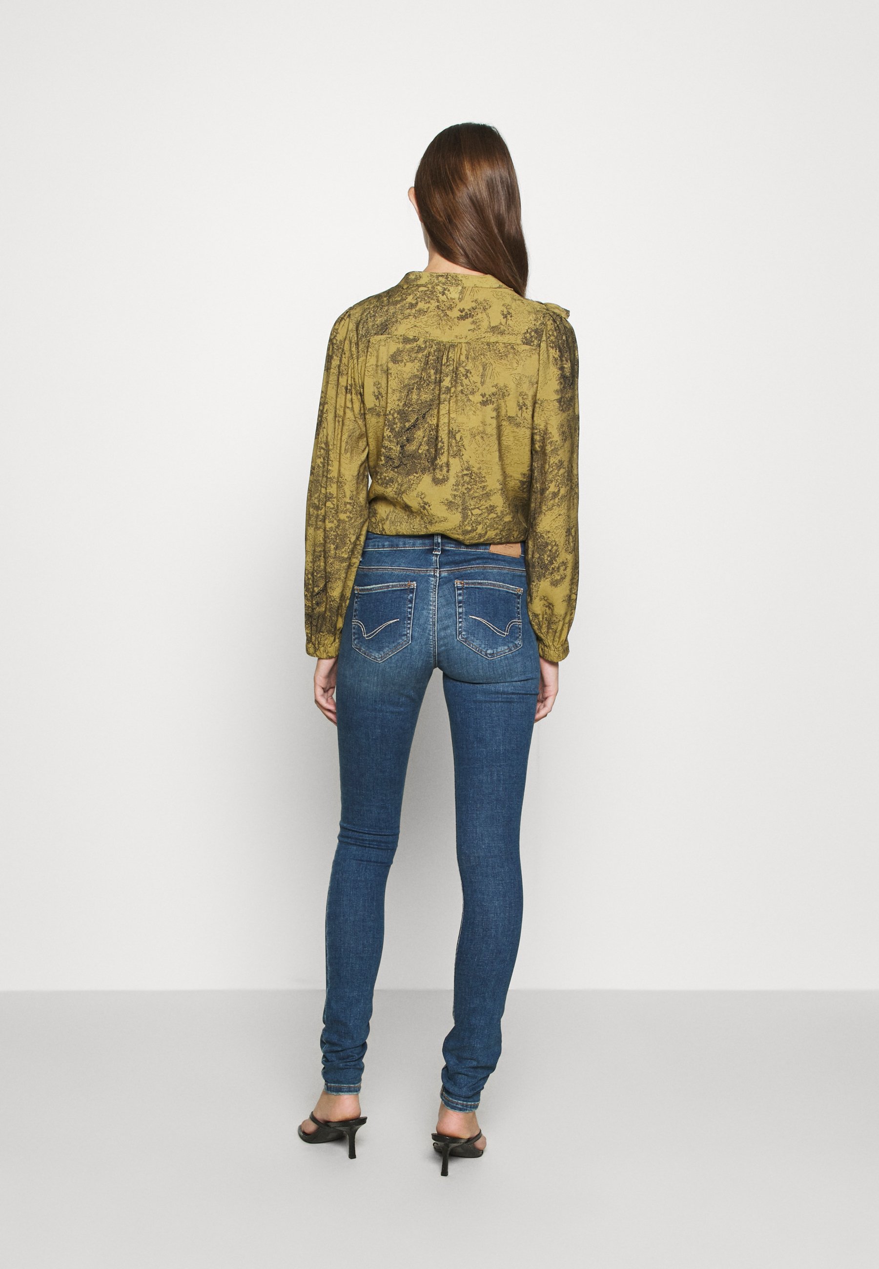 ONLY ONLCARMEN LIFE - Jeans Skinny Fit - medium blue denim/blue denim -  Zalando.de