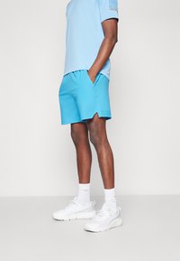 Under Armour - VANISH WOVEN - Sports shorts - ether blue/white Thumbnail Image 1