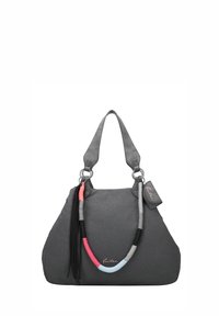 Sac fourre-tout en tissu gris avec une forme structurée, doté d'une anse tressée dans des tons noir, rouge, gris et bleu, ainsi qu'un détail de pampille.