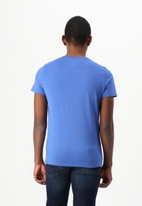 Thumbnail Image 4
