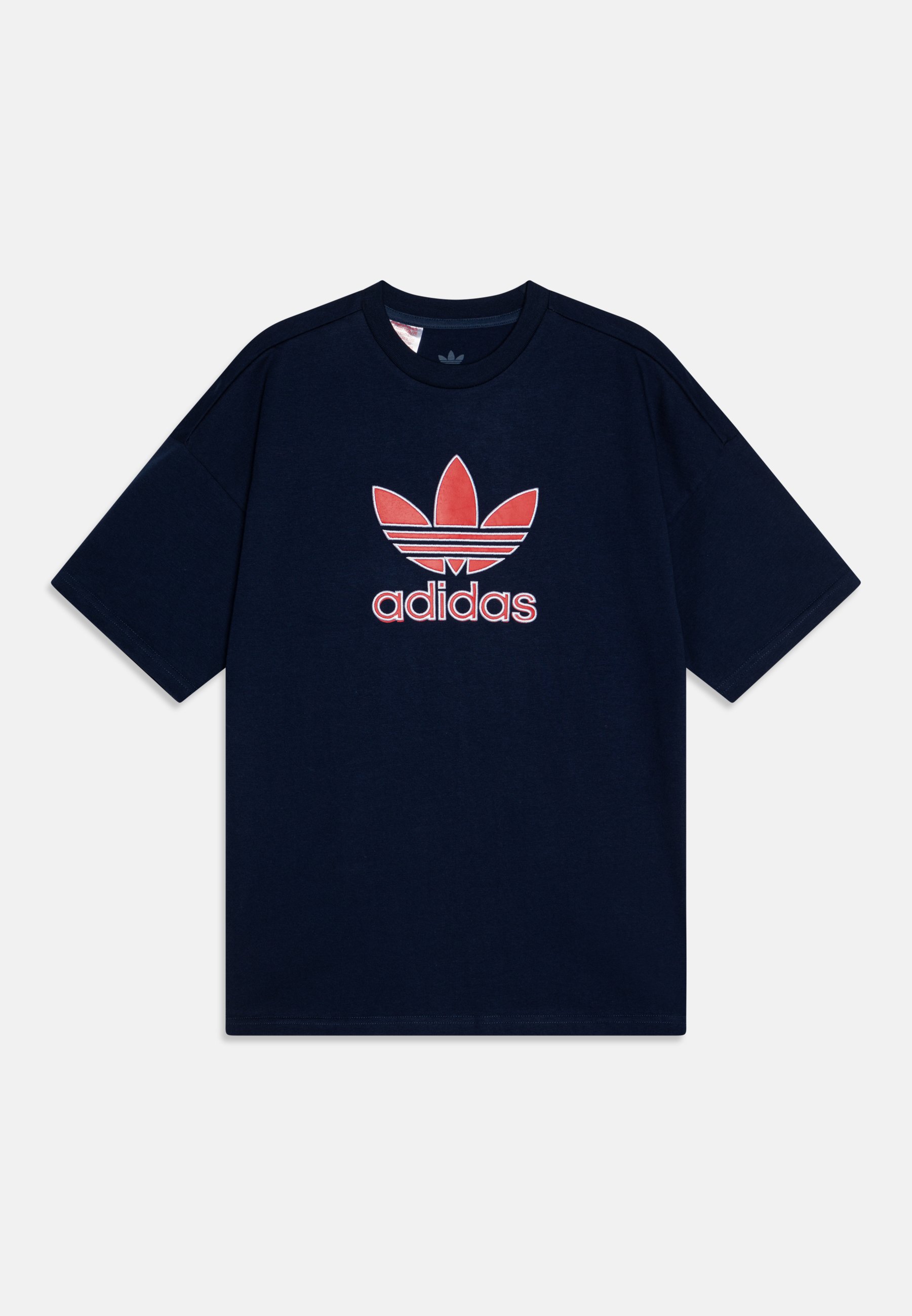 adidas oversize trefoil