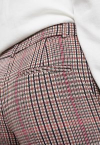 VILA Pantalon classique - sand