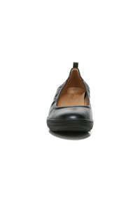 Zwarte leren instap schoen met een ronde neus, textuurdesign op het bovenwerk en een gevoerde binnenzool voor comfort. Heeft een lage rubberen zool.